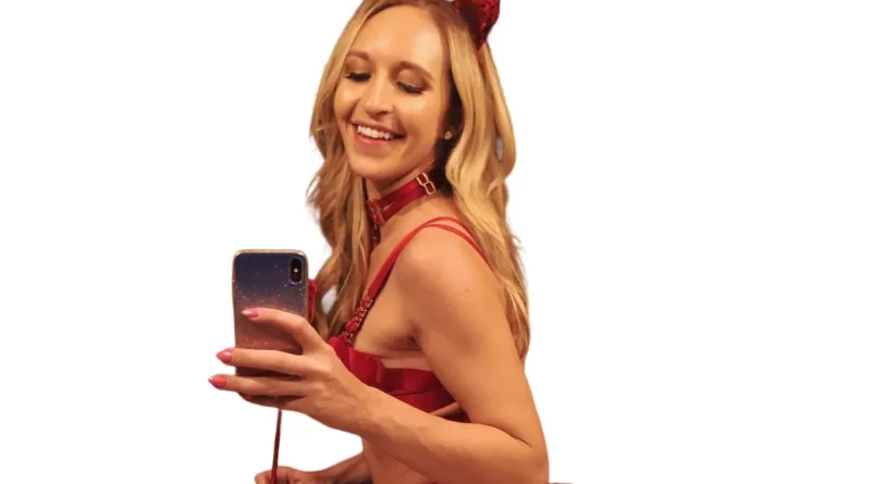 Ginger Banks Wiki, Age, Height, Biography, Bio, Feet, Pics, Onlyfans (GingerBanks)