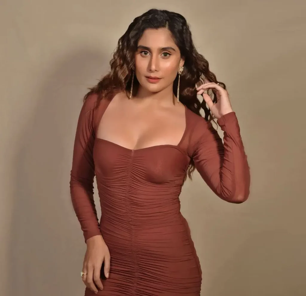 Nikhita Chopra Biography, Age, hot photos, Wiki, Husband, Bio, Ullu web series, Movies and TV Shows